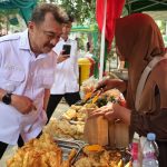 Wawali Bekasi Borong Produk UMKM Emak-Emak, Dorong Produk Lokal Tembus Pasar Lebih Luas