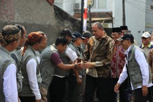 img_6ab9d4c1d4eff5.82386696